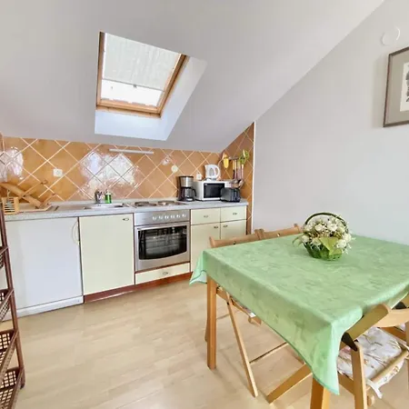Family Viva Close To The 3* Krk Town