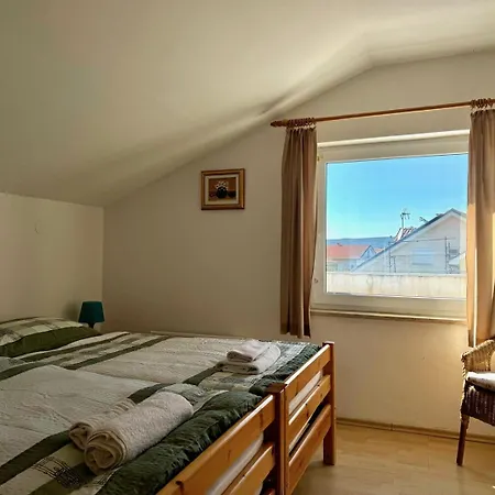 Family Viva Close To The 4* Krk Town