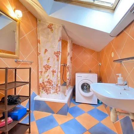 Guest house Family Viva Close To The Krk Town