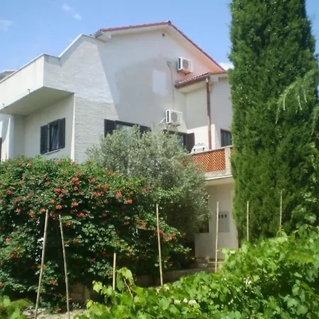 Guest house Family Viva Close To The